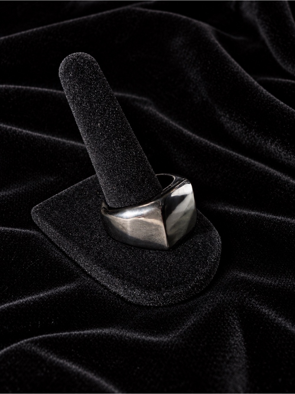 Men's Black Stainless Steel Signet Ring - Sleek Modern Design Size 12
